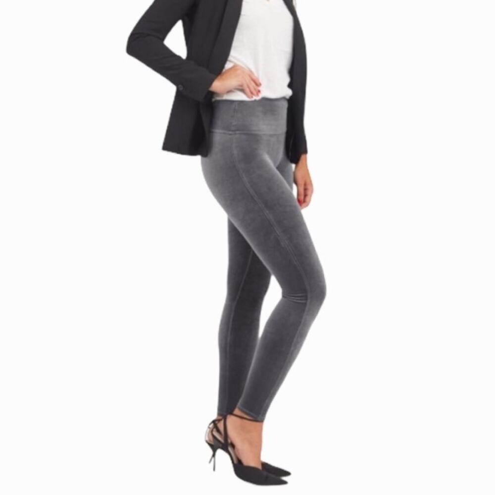 SPANX Velvet Leggings in Silver Chrome Size S